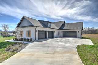 294 River Pointe Drive, Greeneville, TN 37743