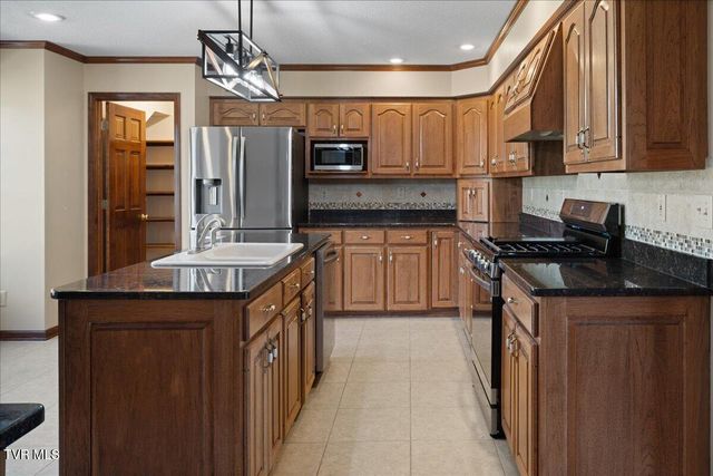 185 Appian Way, Greeneville, TN 37745