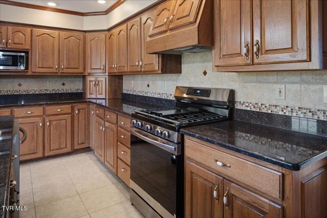 185 Appian Way, Greeneville, TN 37745
