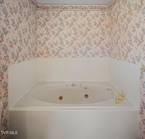 185 Appian Way, Greeneville, TN 37745