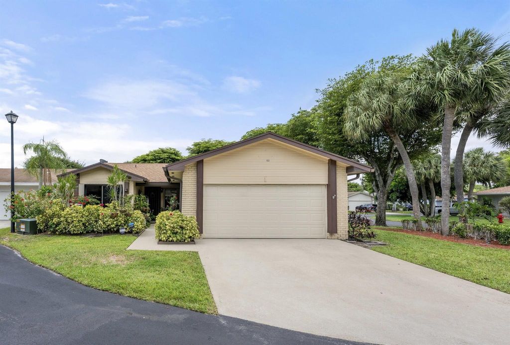 1 Danby Place, Boynton Beach, FL 33426