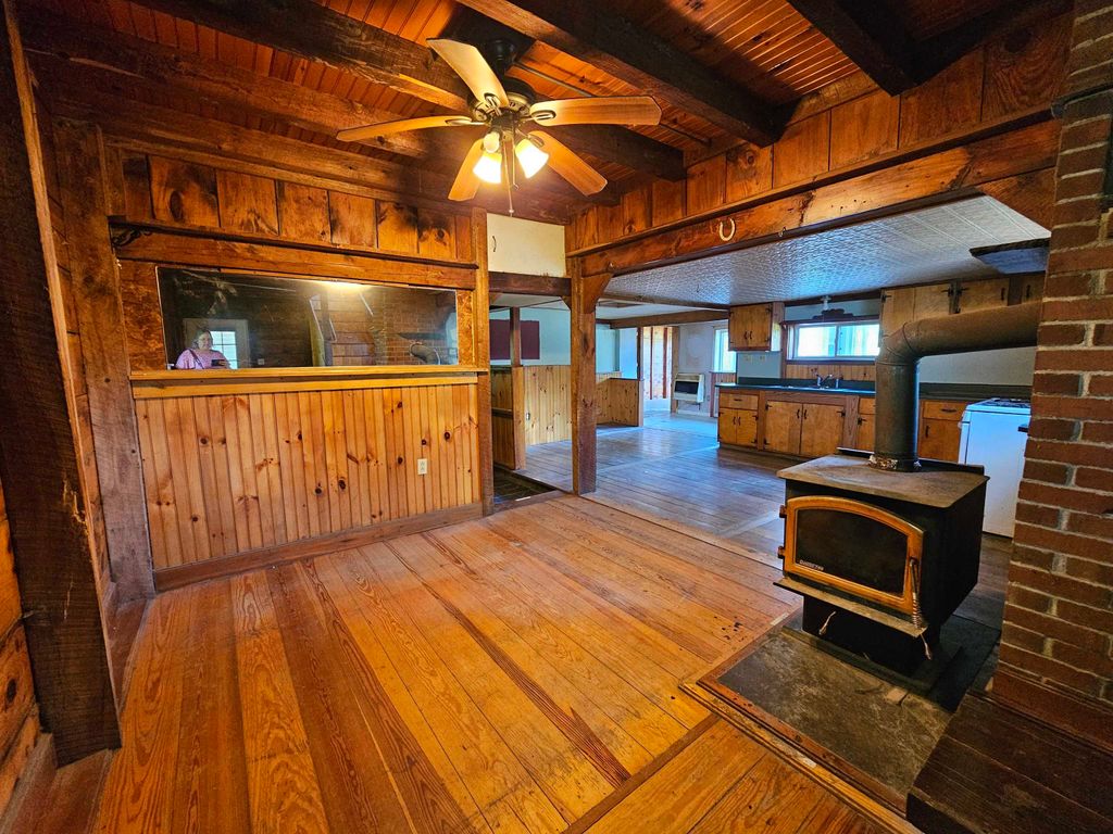 52 Town Hill Road, Poultney, VT 05764