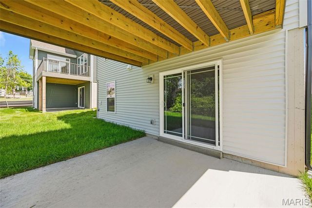 37 Pheasant Ring Drive, St Peters, MO 63376