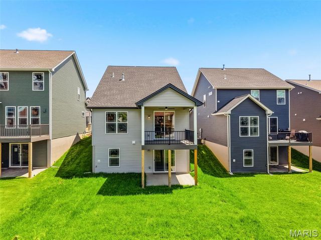 37 Pheasant Ring Drive, St Peters, MO 63376