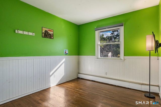 15 Carriage Drive, Clinton, CT 06413