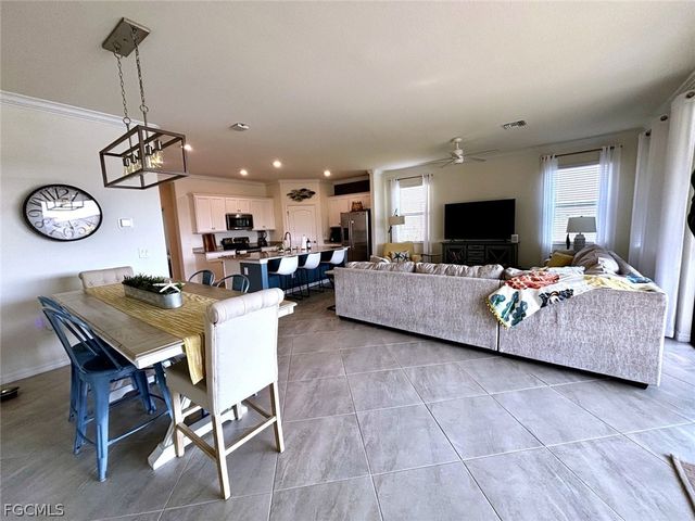 3306 Pasadena CT, Fort Myers, FL 33905