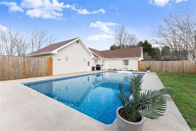 63&77 Angel Lane, Cleveland, GA 30528