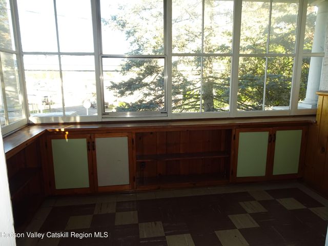 823-825 Columbia Street 3, Hudson, NY 12534