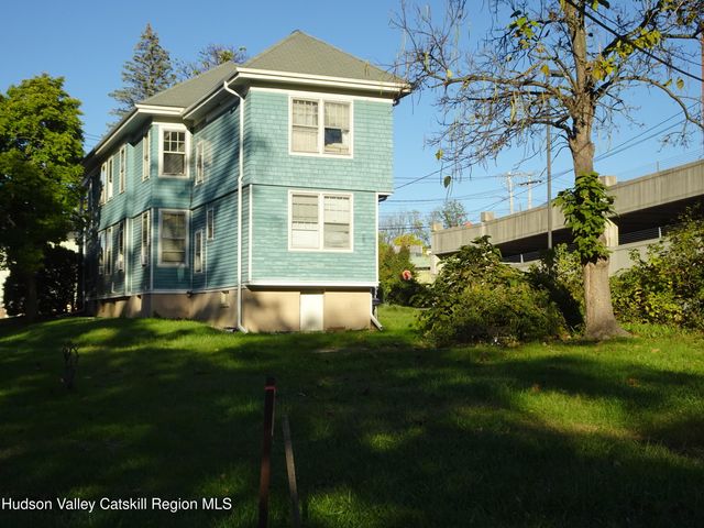 823-825 Columbia Street 3, Hudson, NY 12534