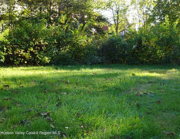 823-825 Columbia Street 3, Hudson, NY 12534