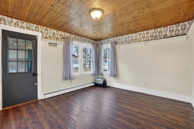 229 S Jeffery Street, Ithaca, MI 48847
