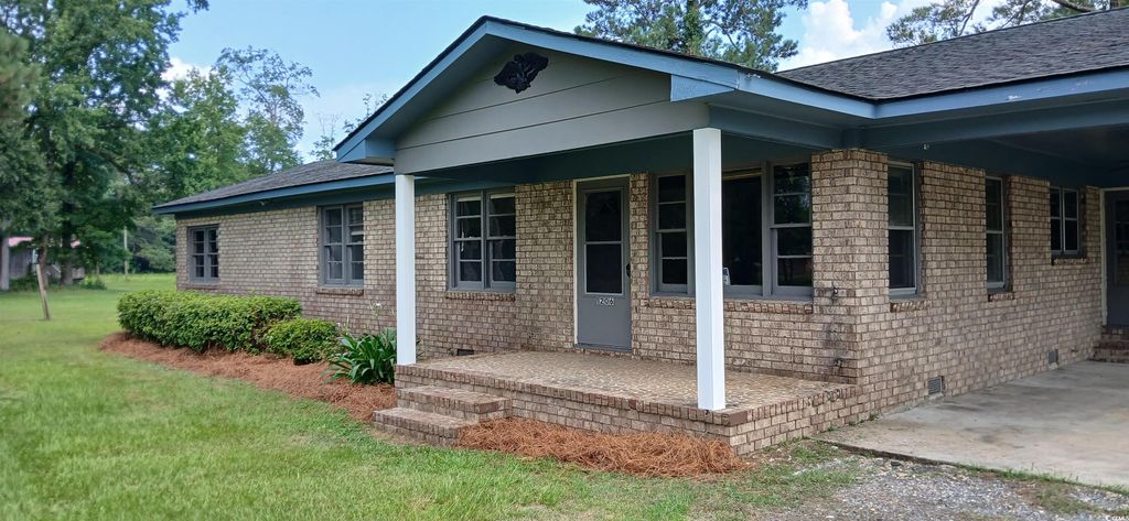 1206 French Rd, Mullins, SC 29574