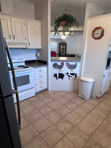 307 W Division Street, Graford, TX 76449