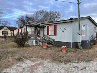 307 W Division Street, Graford, TX 76449