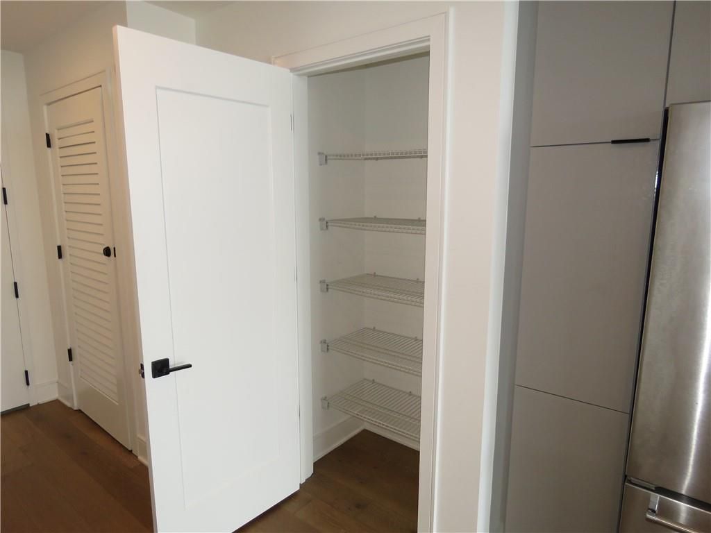 Image 7 of property listing at 788 W Marietta Street NW 1412, Atlanta, GA 30318