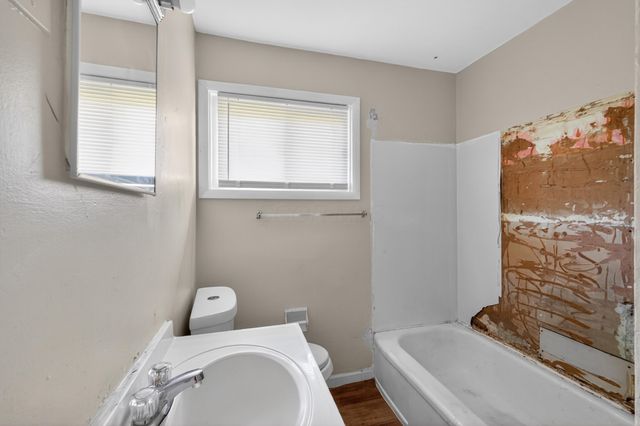 814 Josephine Avenue, Columbus, OH 43204