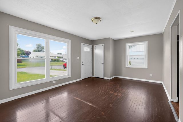 814 Josephine Avenue, Columbus, OH 43204
