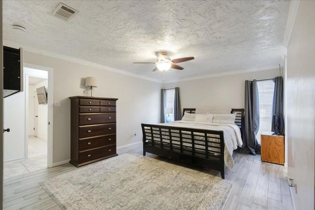 6207 Canada Drive, Pasadena, TX 77505