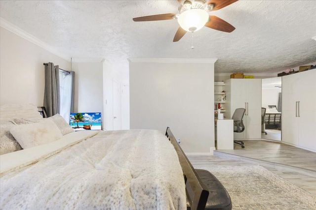 6207 Canada Drive, Pasadena, TX 77505