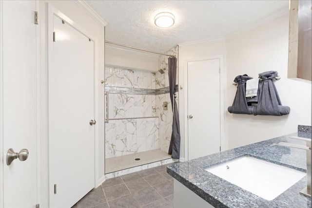 6207 Canada Drive, Pasadena, TX 77505