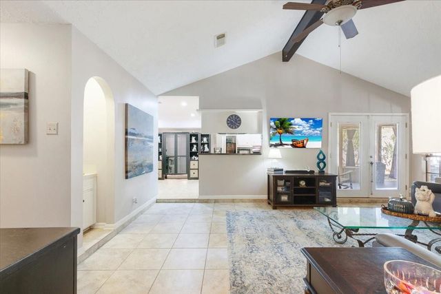 6207 Canada Drive, Pasadena, TX 77505