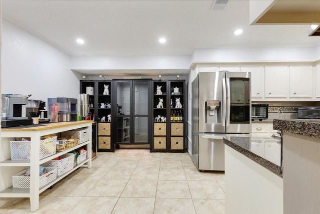 6207 Canada Drive, Pasadena, TX 77505