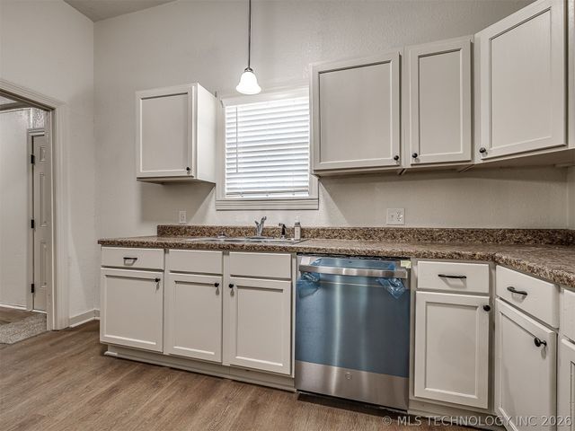 233 W Adams Avenue, Mcalester, OK 74501