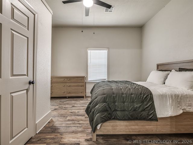 233 W Adams Avenue, Mcalester, OK 74501