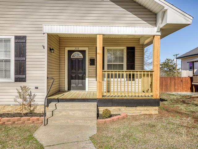 233 W Adams Avenue, Mcalester, OK 74501