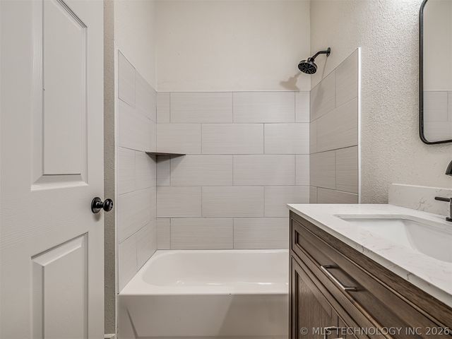 233 W Adams Avenue, Mcalester, OK 74501