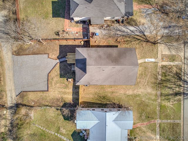 233 W Adams Avenue, Mcalester, OK 74501