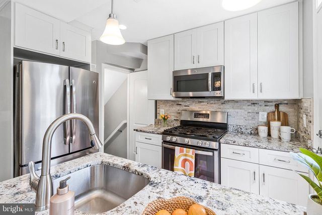 207 EVANS LN, Alexandria, VA 22305