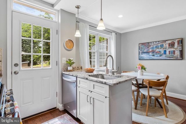 207 EVANS LN, Alexandria, VA 22305