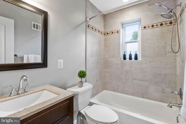 207 EVANS LN, Alexandria, VA 22305