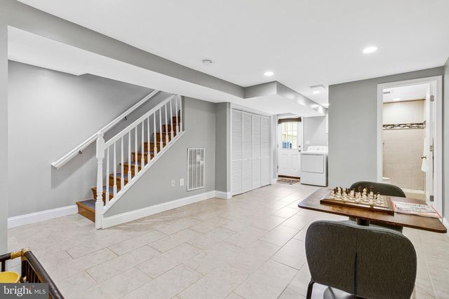 207 EVANS LN, Alexandria, VA 22305