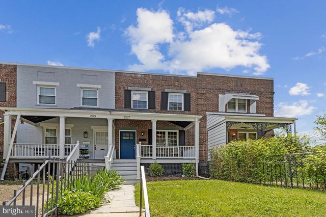207 EVANS LN, Alexandria, VA 22305