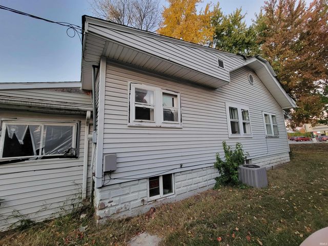 2420 Lafayette Avenue, Terre Haute, IN 47805