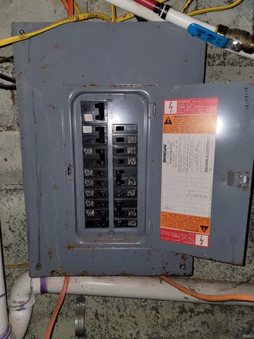 2420 Lafayette Avenue, Terre Haute, IN 47805