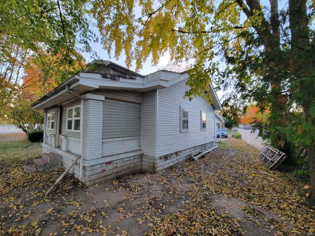 2420 Lafayette Avenue, Terre Haute, IN 47805