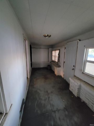 2420 Lafayette Avenue, Terre Haute, IN 47805