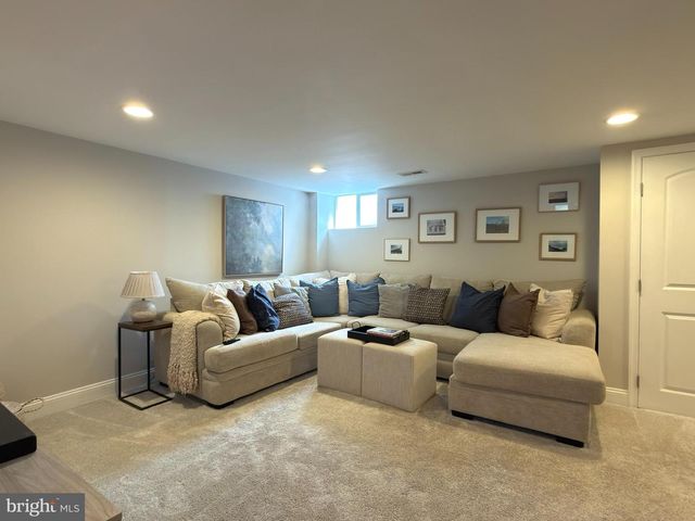 358 OLD TRAIL RD, Baltimore, MD 21212