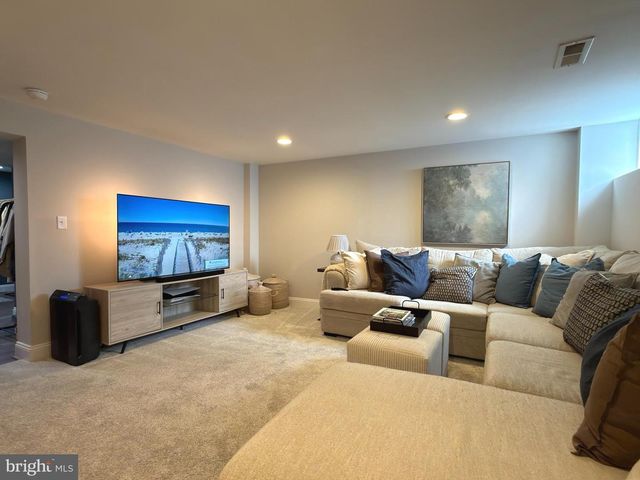 358 OLD TRAIL RD, Baltimore, MD 21212