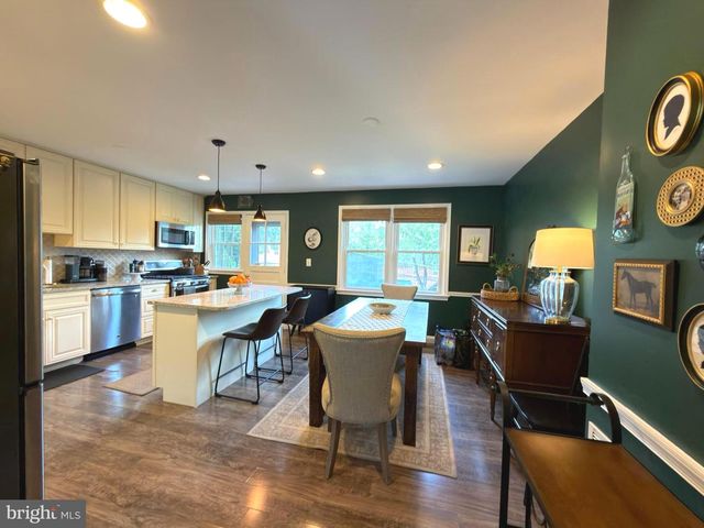 358 OLD TRAIL RD, Baltimore, MD 21212