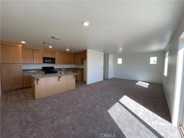 774 Stone Ridge East Avenue, Merced, CA 95341