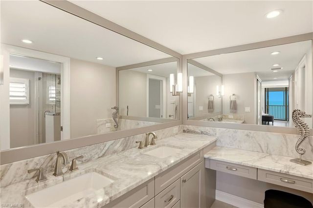 9715 Gulf Shore DR # 701, Naples, FL 34108