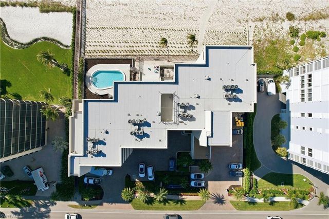 9715 Gulf Shore DR # 701, Naples, FL 34108