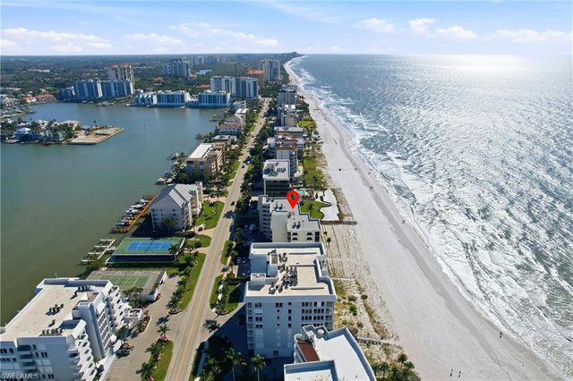 9715 Gulf Shore DR # 701, Naples, FL 34108