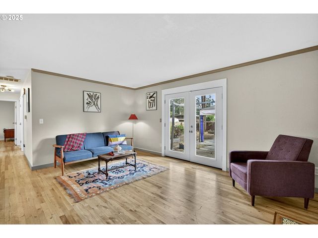 830 Ne 172ND Ave, Gresham, OR 97230