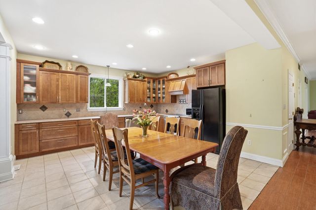 2400 LIBERTY RD, Eldersburg, MD 21784