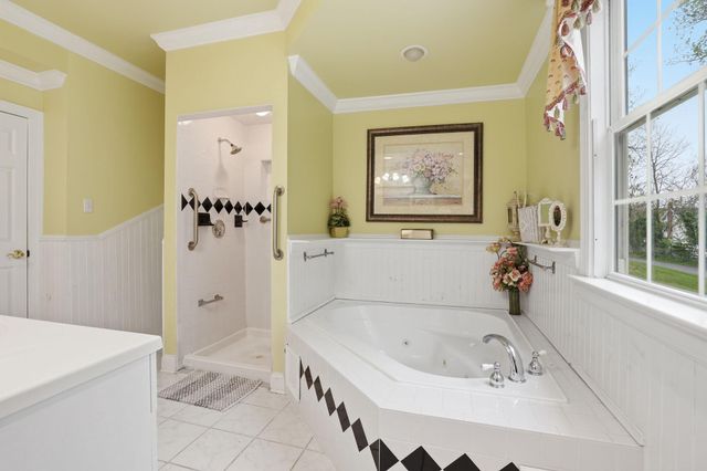 2400 LIBERTY RD, Eldersburg, MD 21784